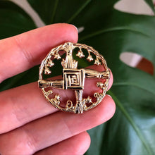 Load image into Gallery viewer, Brigid&#39;s Cross - Enamel Pin
