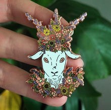 Load image into Gallery viewer, May King - Midsommar - Enamel Pin
