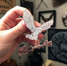 Load image into Gallery viewer, Starlight Owl - Enamel Pin
