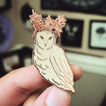 Load image into Gallery viewer, Mabon Owl - Enamel Pin
