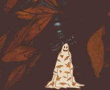 Load image into Gallery viewer, Sheet Ghost - Enamel Pin
